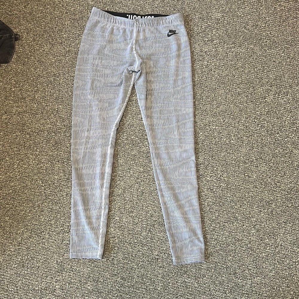 Womens Nike Leggings